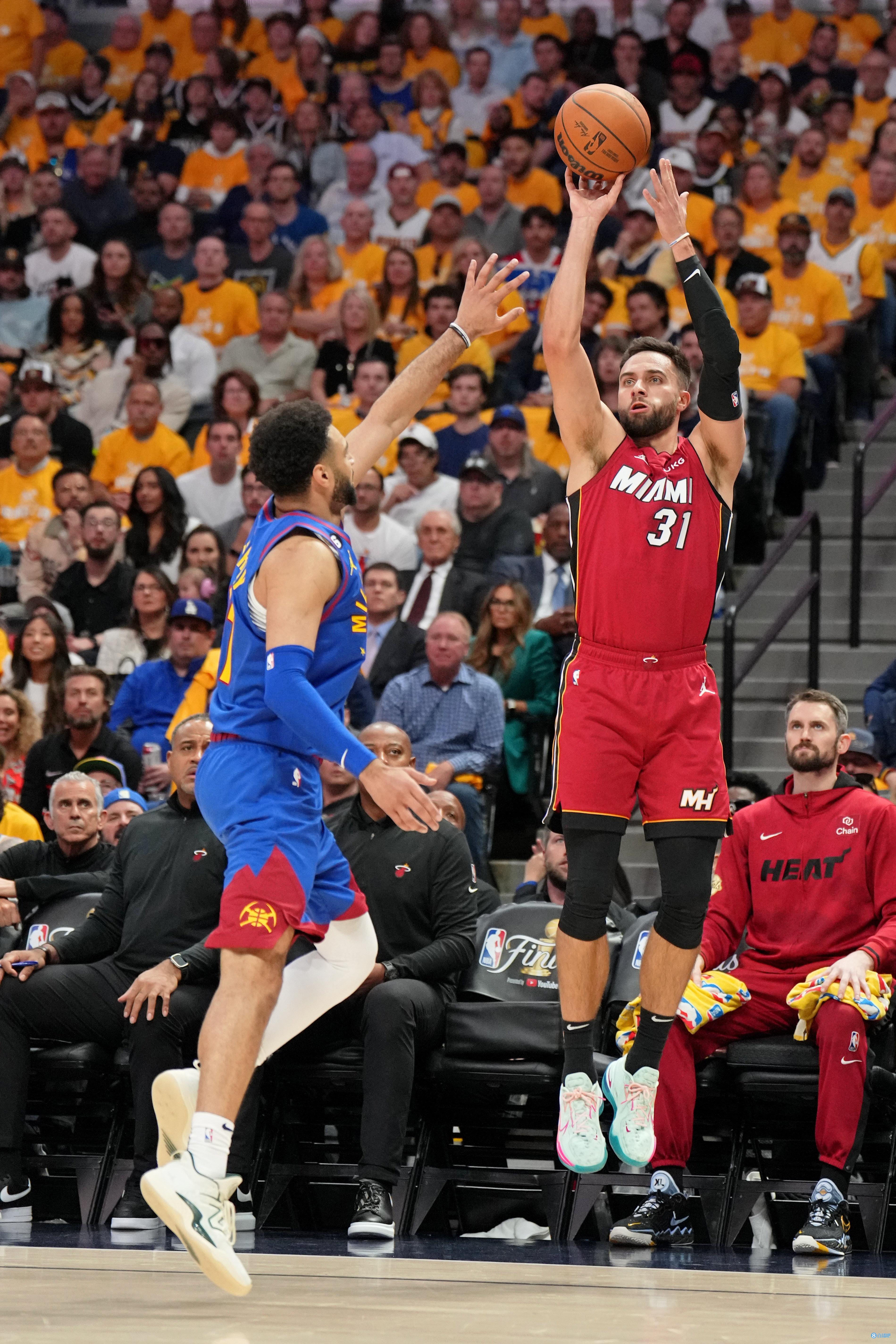 阿隆索：我现在不考虑帅位问题！萨拉赫：凯恩也曾10场进球荒！（阿隆索称暂不谈帅位，萨拉赫：凯恩也经历过10场进球荒）