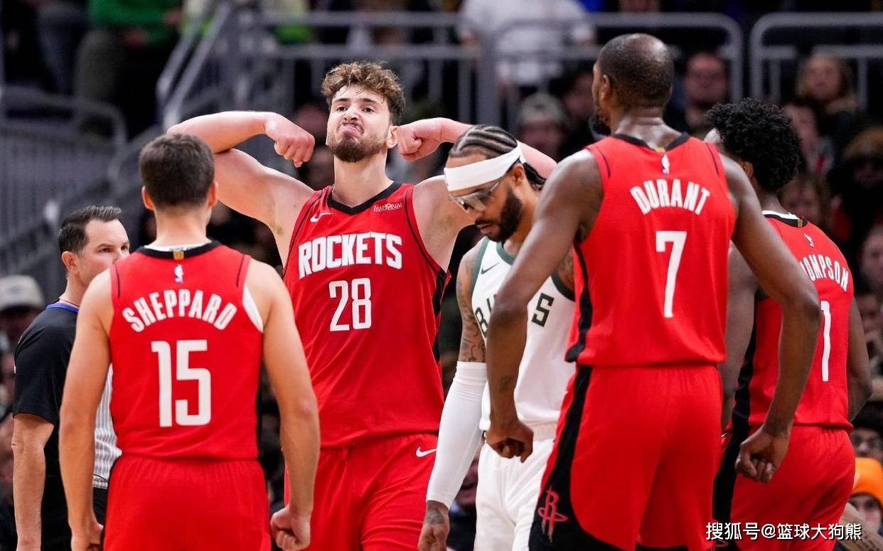 巴萨vs阿拉维斯首发：亚马尔领衔，德容缺席，佩德里替补（巴萨战阿拉维斯首发出炉：亚马尔坐镇，德容缺阵，佩德里候补）