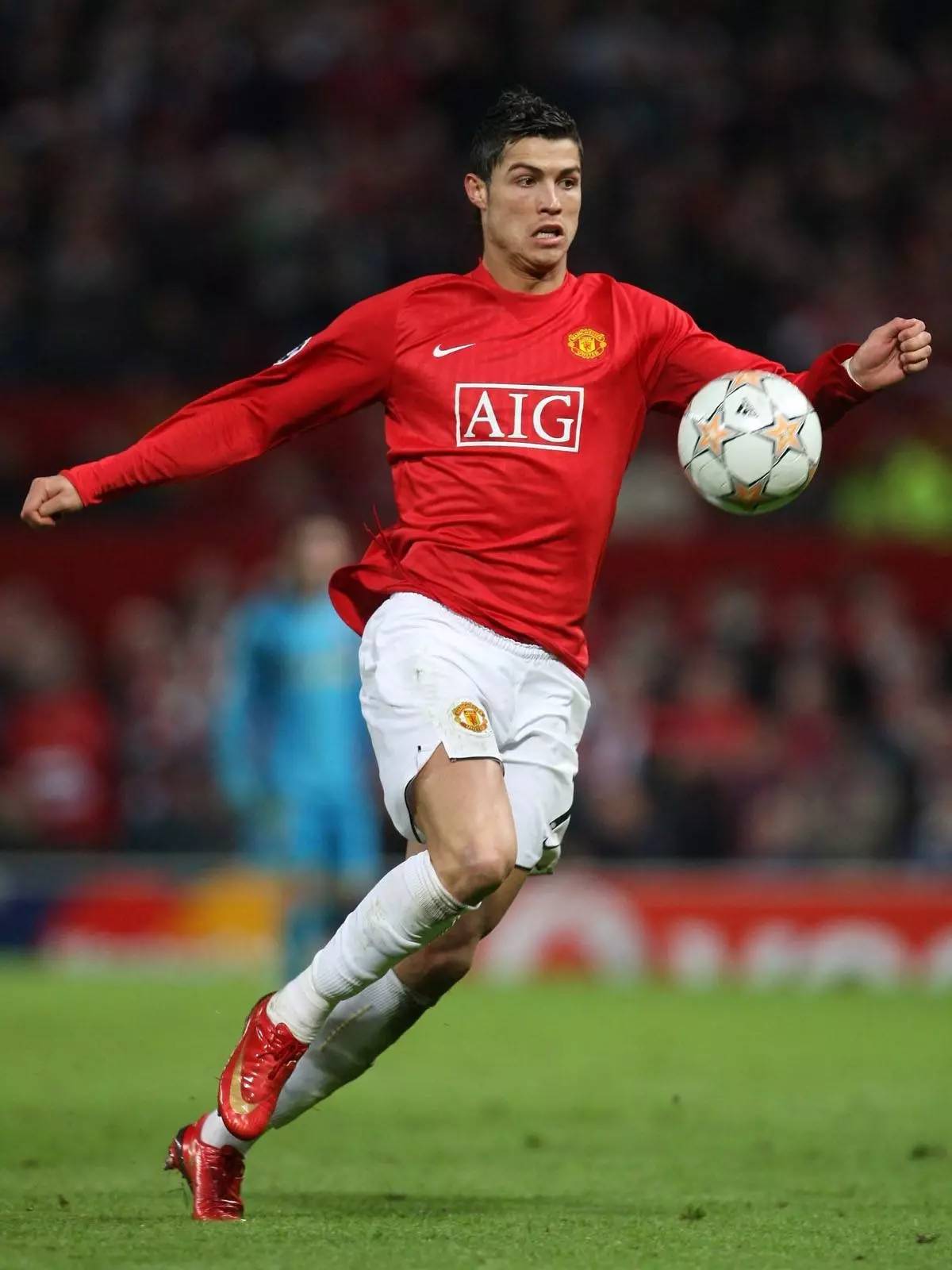 图片报：拜仁关注16岁艾希霍恩，赫塔考虑续约并提高解约金（图片报：拜仁考察16岁小将艾希霍恩，赫塔拟续约并上调解约金）