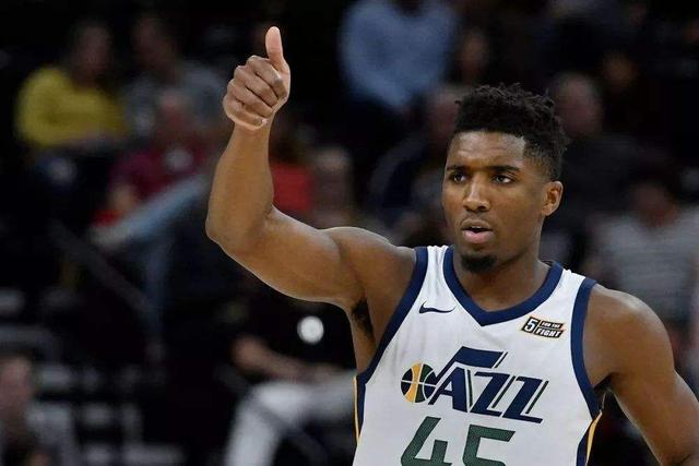 法官贾奇季后赛11安7得分，表现位列前八（贾奇季后赛斩获11支安打7次得分，综合表现跻身前八）