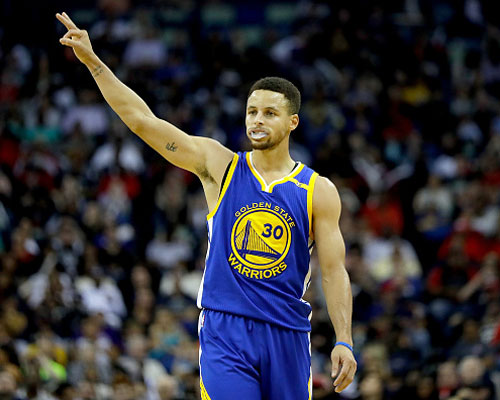 2025年球衣销量：亚马尔力压梅罗排第一；皇萨塔俱乐部前三（2025年球衣销量榜：亚马尔压过梅西C罗夺魁，皇萨塔俱乐部包揽前三）