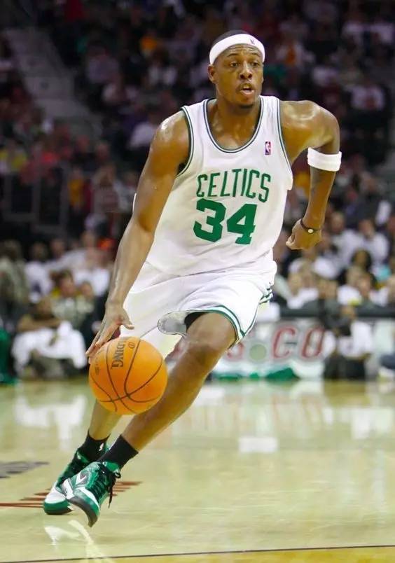 前阿森纳小将帕蒂诺：离开枪手没有遗憾；不要给道曼太多压力（前阿森纳新星帕蒂诺：告别枪手不后悔，呼吁勿向道曼施压）