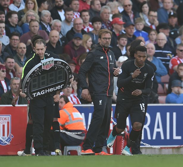 瓜迪奥拉：谢尔基的进球实在太精彩，萨维尼奥能成为顶级球员（瓜迪奥拉赞叹谢尔基精彩破门：萨维尼奥有望成长为顶级球员）