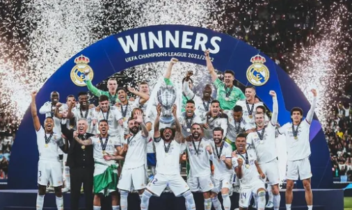 椰子：踢后卫让库普恢复信心；DV9受伤是戴维和奥蓬达的机会（椰子：让库普客串后卫助其重拾信心，DV9伤退成戴维与奥蓬达良机）